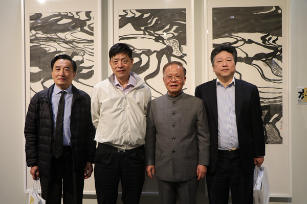 家泠,李厚,梁栋材,卓鹤君,王冬龄,张雷平,仇德树,董小明,陈成球,张洪