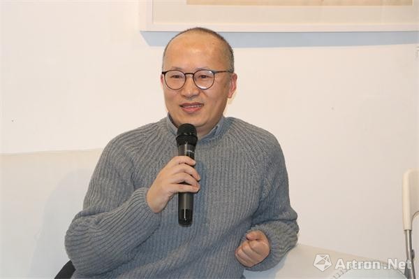 中央美术学院人文学院教授,博士生导师郑岩老师发言