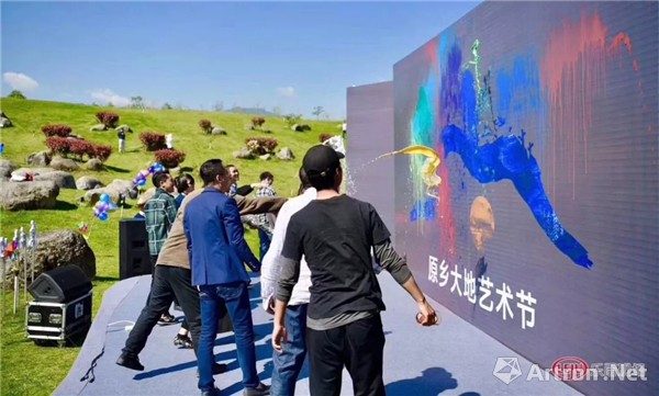 【雅昌快讯】从原点到原乡"原乡大地艺术节2019"用艺术致敬原乡土地