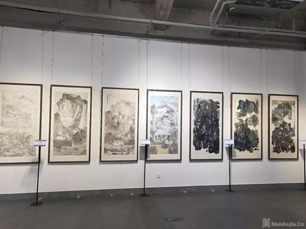 參展畫家有李寶林,李庚,程大利,劉汝陽,王平,嶽增光,張桐瑀,苗重安