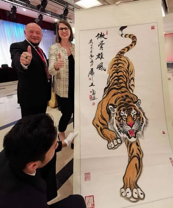 美国最老的总统为什么要收藏王立新画的老虎？