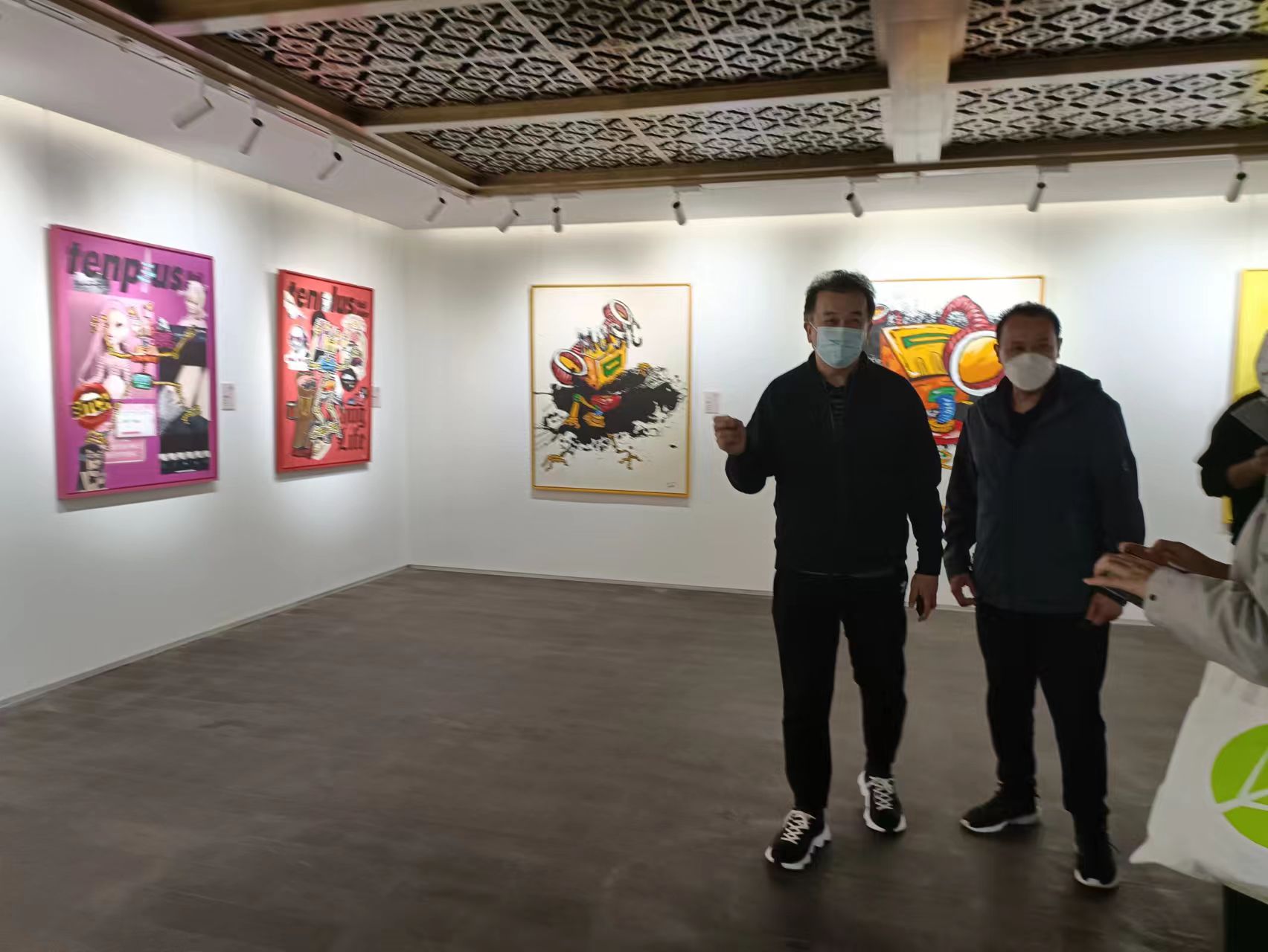 现场 | 三个系列作品贯穿过去现在和未来 米巧铭油画作品展在荣宝斋当代艺术馆举办